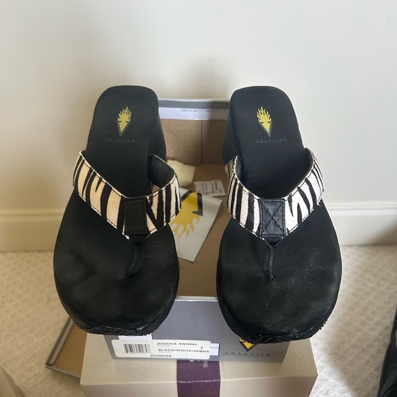 Volatile Jessica Animal print sandals - Picture 2 of 4